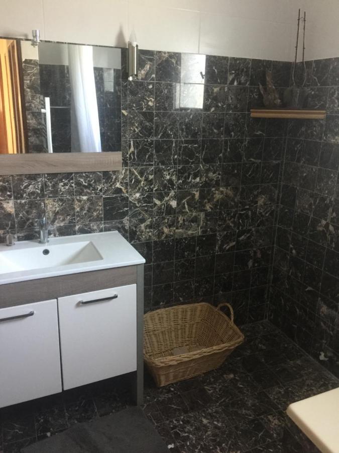Spacieuse Chambre Du Rucher Naturaile Монтаньяк Экстерьер фото